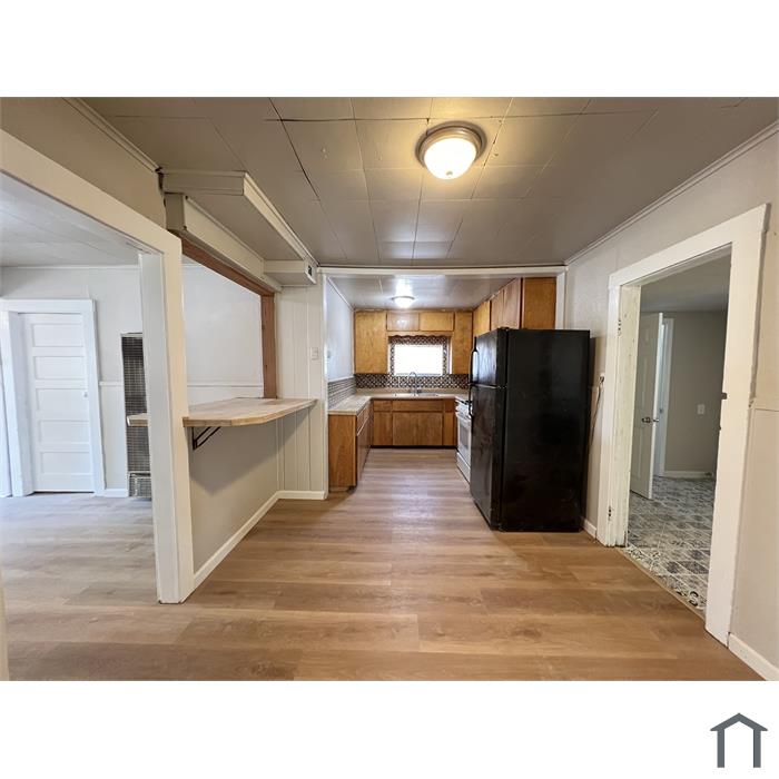 284 W Pinedale Ave